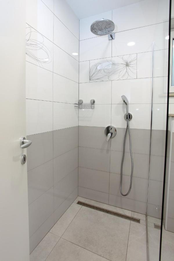 Sea View Apartments Portoroz ZM Zewnętrze zdjęcie
